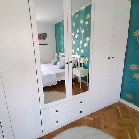 Lulu 90 M2 In Center Of Apartment *