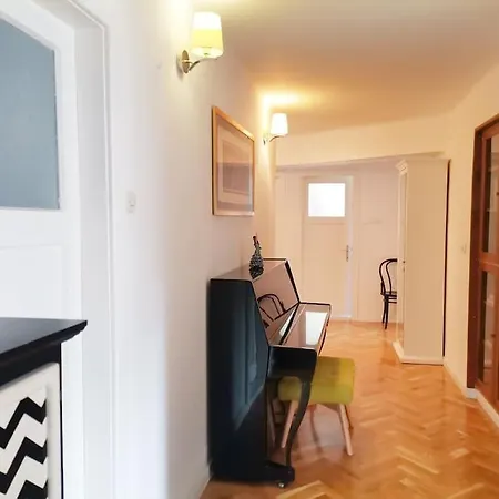 Apartment Lulu 90 M2 In Center Of